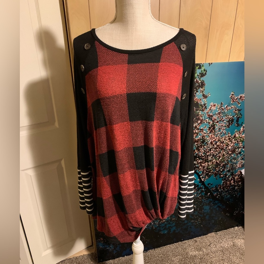 Maurice’s Knotted Top